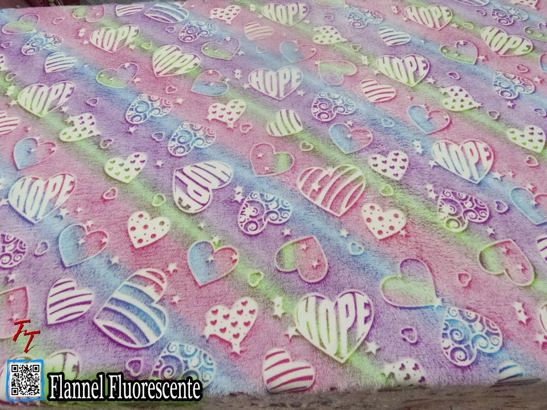 Flannel Fluorescente Corazones #2