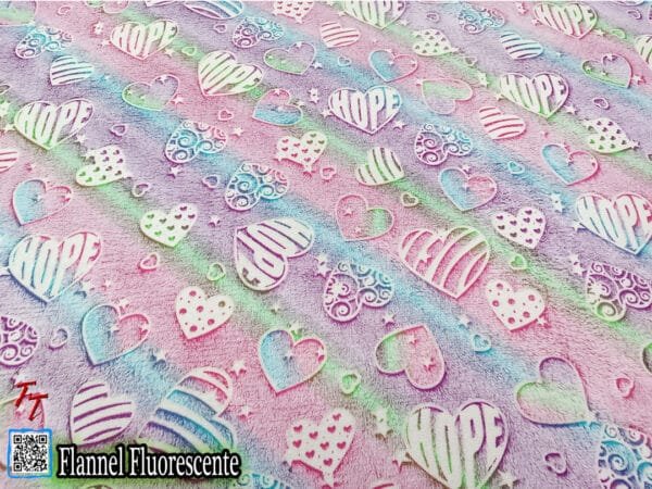 Flannel Fluorescente Corazones #2