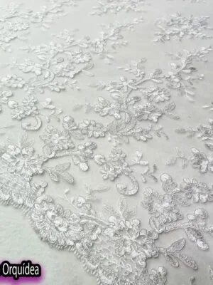 Tul bordado orquídea | Blanco