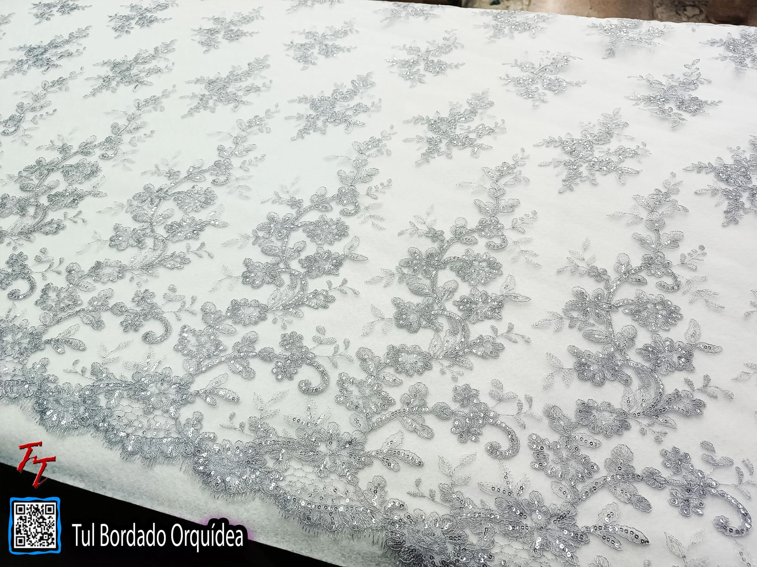 Tul bordado orquídea | Gris